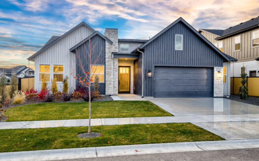 21895 Paint Ave, Star, ID