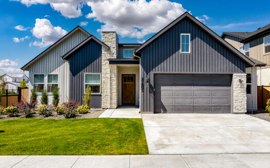 21895 Paint Ave, Star, ID