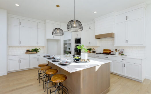 21895 Paint Ave, Star, ID