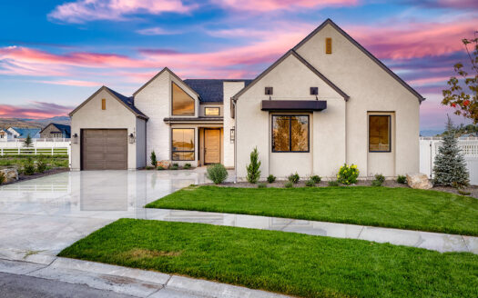 14198 N. Woodpecker Ave.
