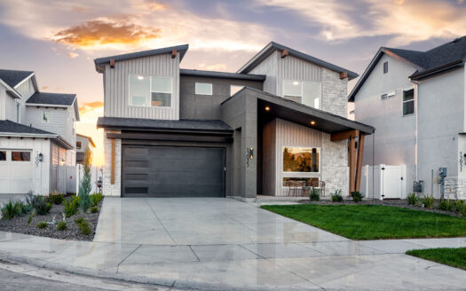 13923 N. Malheur Pl.