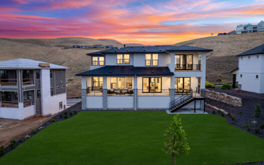 5581 E. Foxgrove Dr.