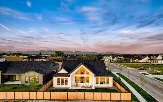 21637 Appaloosa Ave.