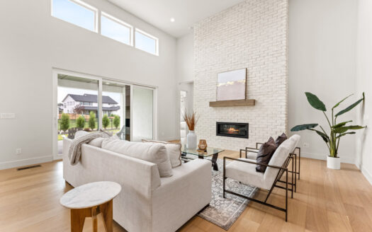 13498 N. Spring Creek Way