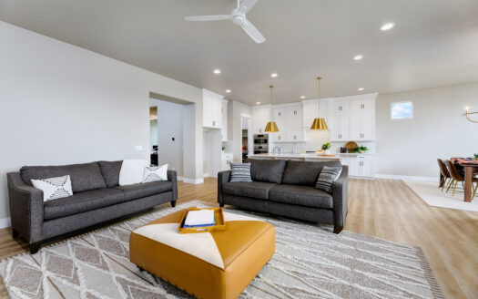 5829 S. Gustav Ave.