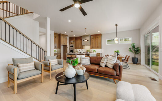 14286 N. Woodpecker Ave.